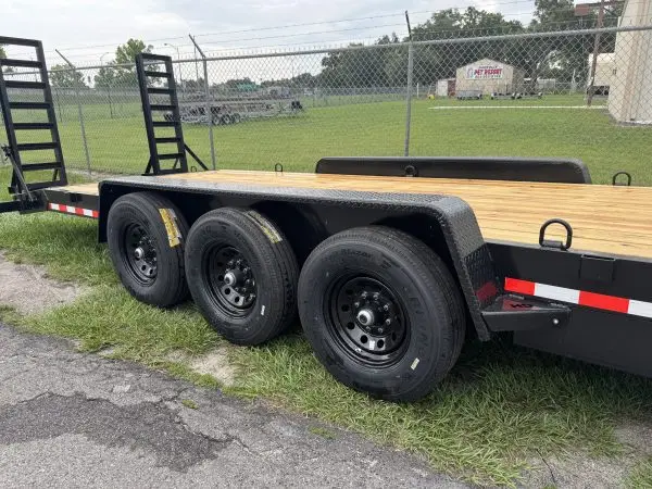 7x28 21k Equipment Trailer - Triple Axle - Image 6